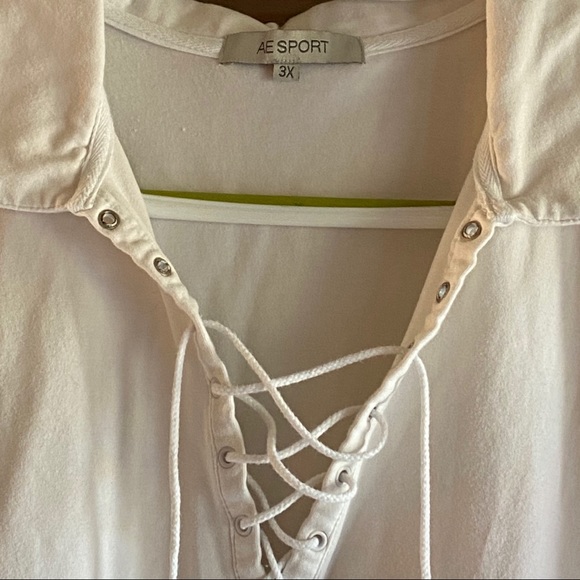 2/$25- AE SPORT 3X Lace-Up V-Neck Short Sleeve Polo Shirt - Picture 3 of 4